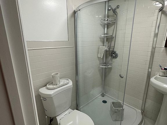 3rd image of 217 Granite Ave #1B