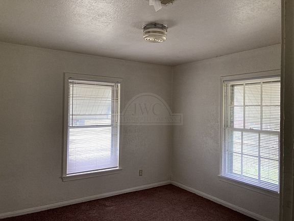 4th image of 1104 Nolan Ave