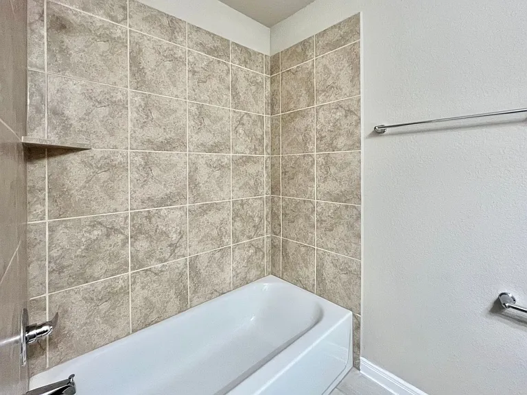1606 Misty Elm St — Photo 26
