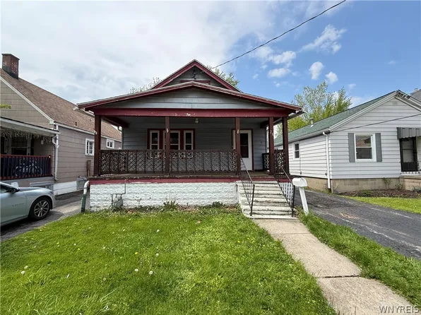 28 Ludwig Ave, West Seneca, NY 14224