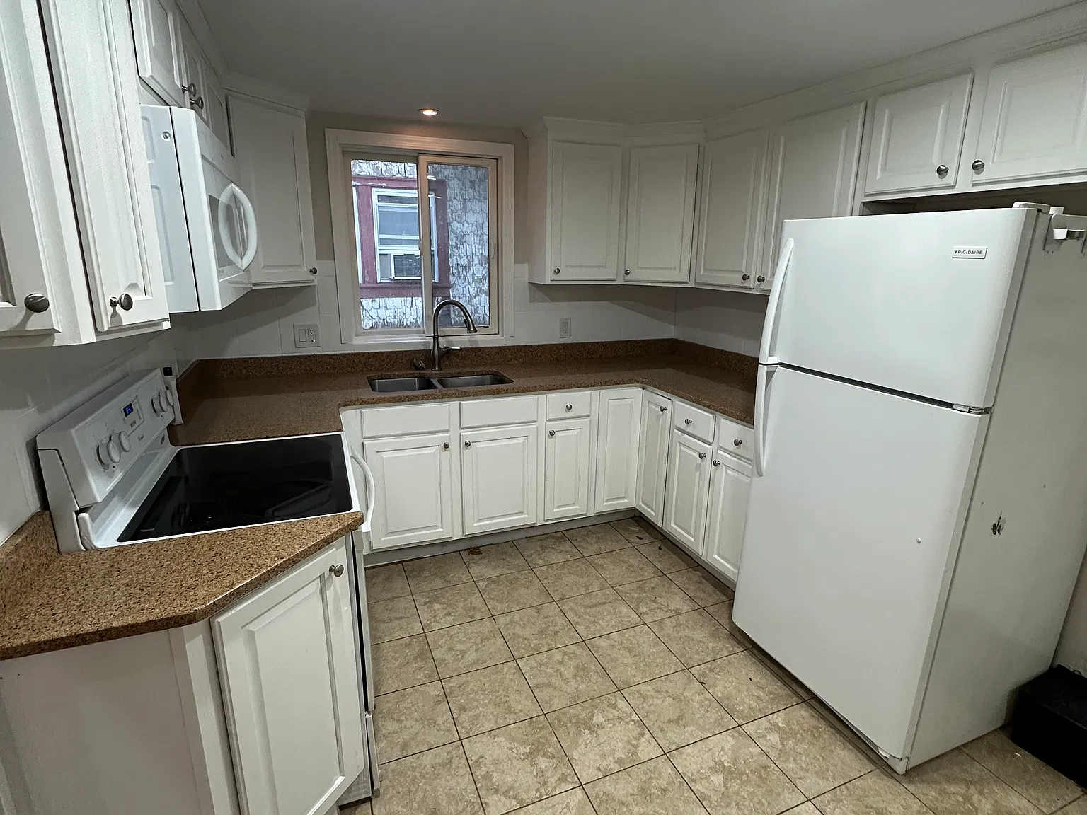 77 Gibbs St — Photo 1