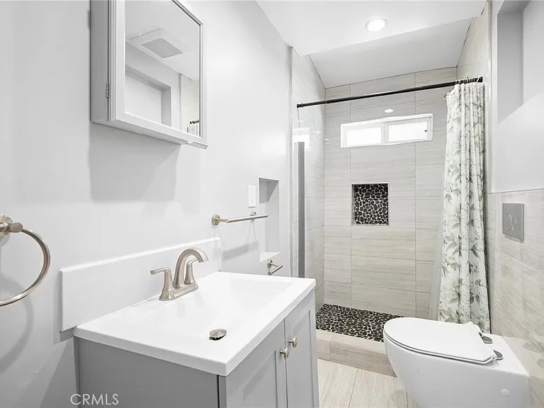 13840 Community St — Photo 14