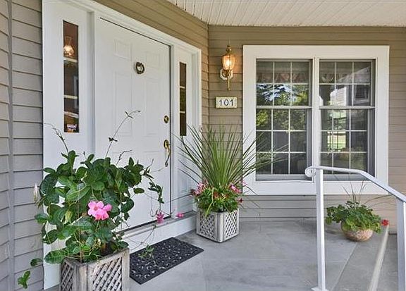 4th image of 101 Club Pointe Dr #101