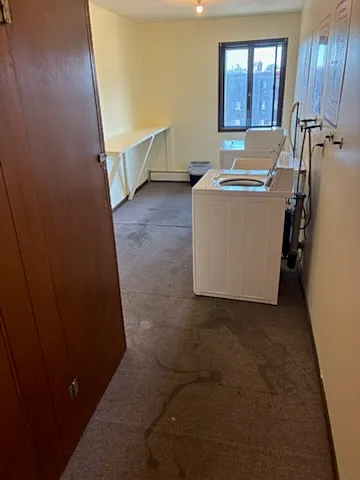 Hazelwood Apartments — Photo 31