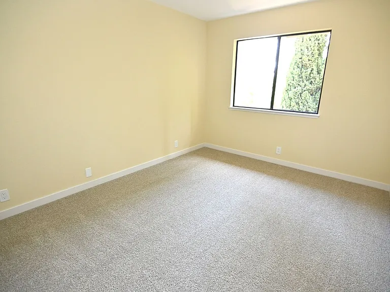 347 W Rincon Ave #E — Photo 28