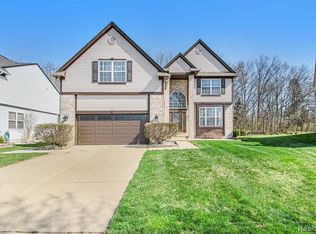 35526 Abbey Dr, Romulus, MI 48174