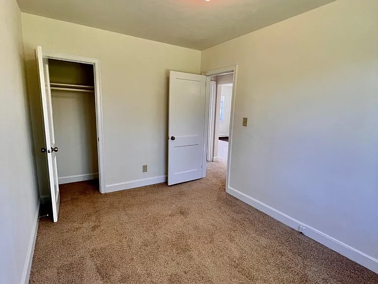 308 Elmhurst Rd — Photo 11