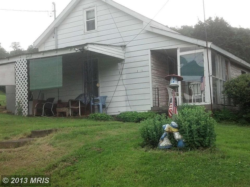 2nd image of 1721 Conn Rd