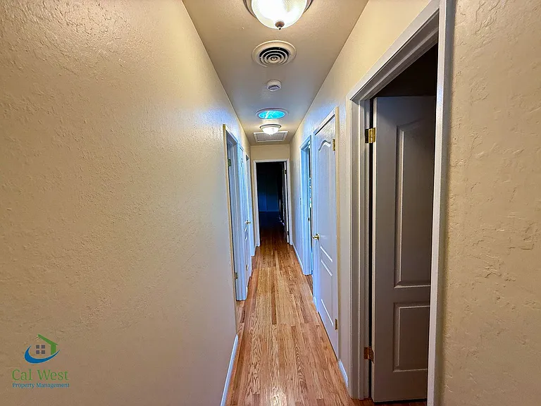 5331 Rimwood Dr — Photo 33