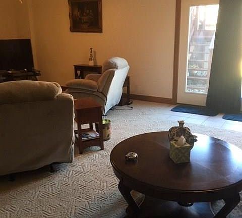 5th image of 854 Meadowcrest Cir
