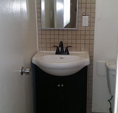 3rd image of 20764 Hartland St APT 4