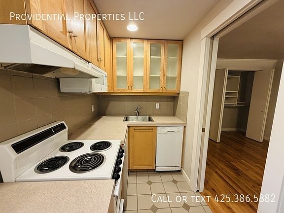 5th image of 2113 N 37th St APT 3