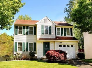 10 Shagbark Ln, Milford, CT 06461