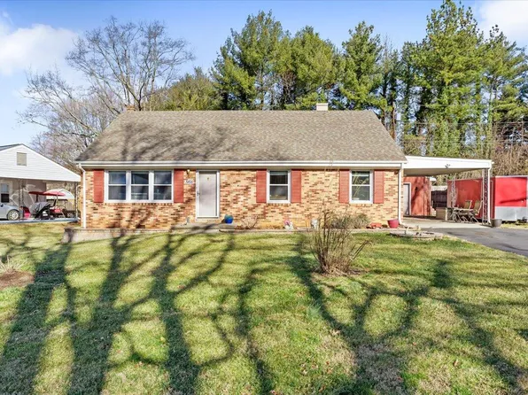 3166 Galloway Dr, Roanoke, VA 24018