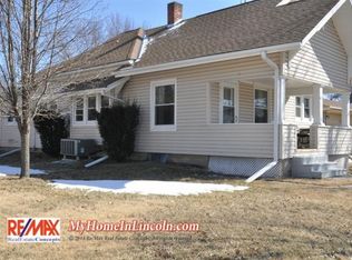 637 Oak Rd, Valparaiso, NE 68065