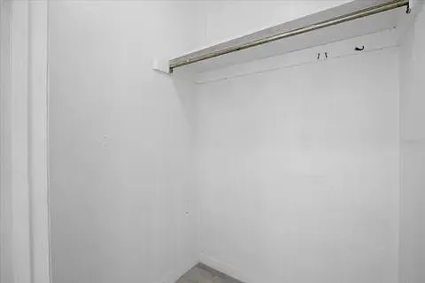 564 Orange 40 Dr #40 — Photo 12
