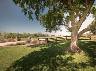 4005 Running River Ln, Washington, TX 77880