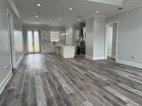 3rd image of 6628 Rue Louis Phillippe