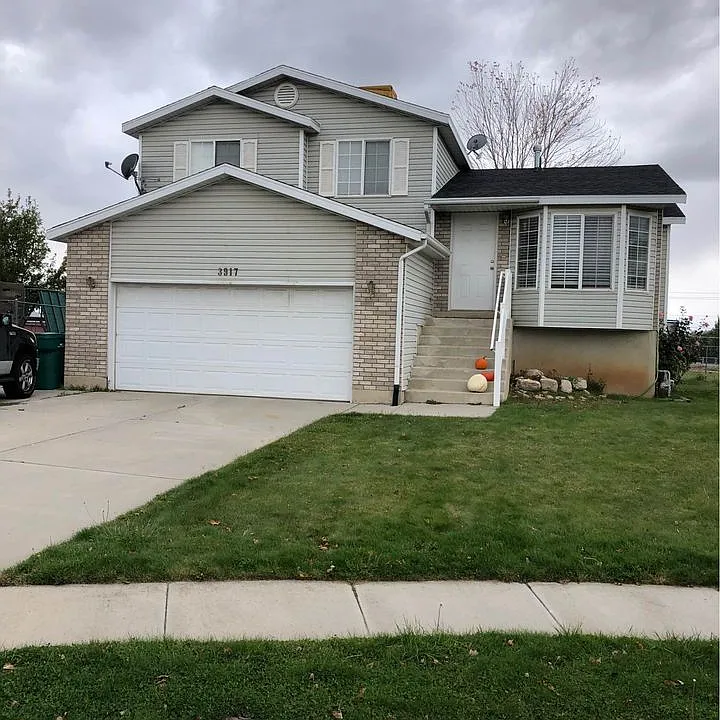 3917 S 2675 W