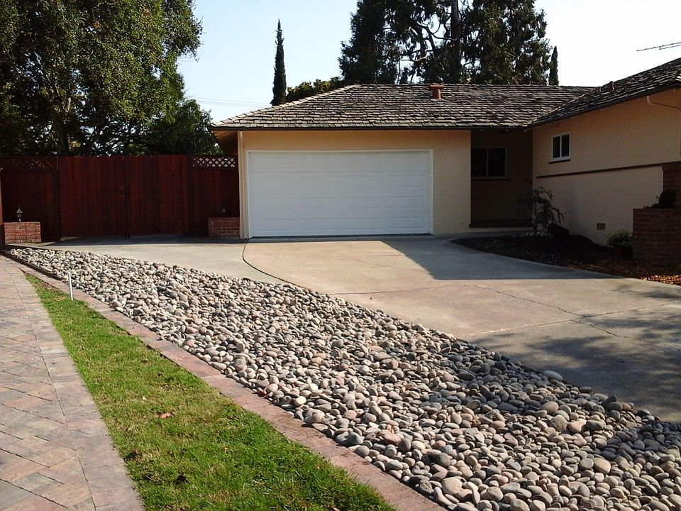 1st image of 906 Tanager Ct