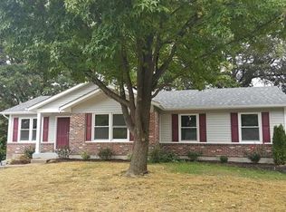 212 Barkwood Trails Dr, Saint Peters, MO 63376
