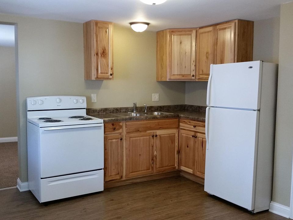 Kitchen from entry to the unit