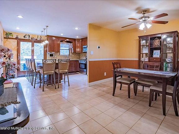 4th image of 126 Russek Dr