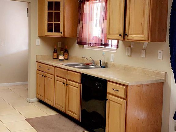 A9EF8515-3CDD-4838-9796-85F0F320F2B0