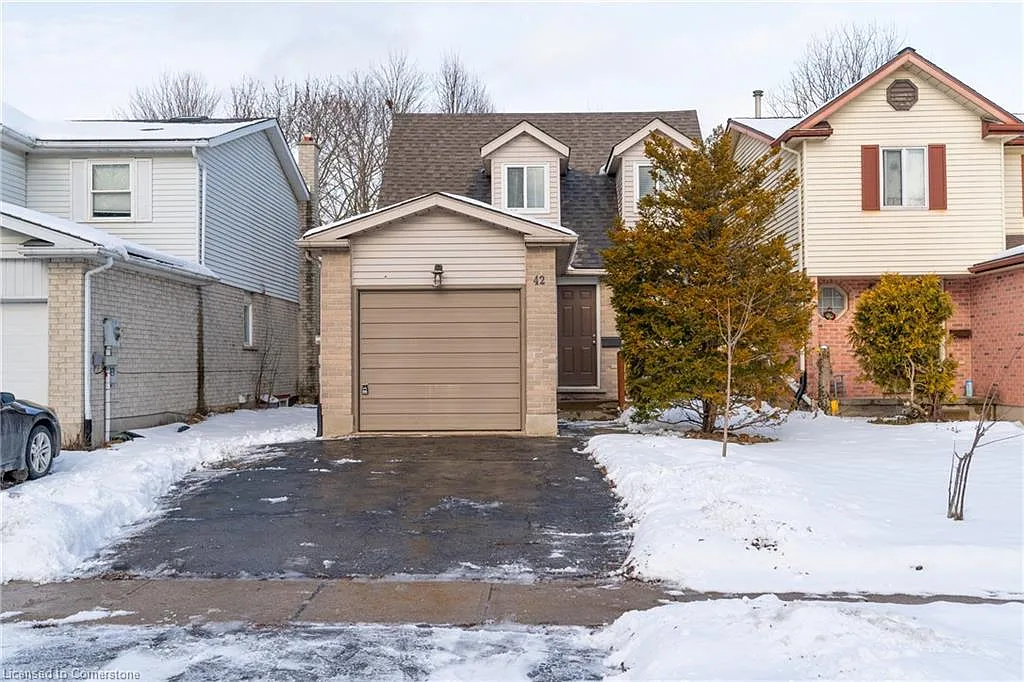 42 Walman Dr photo 1