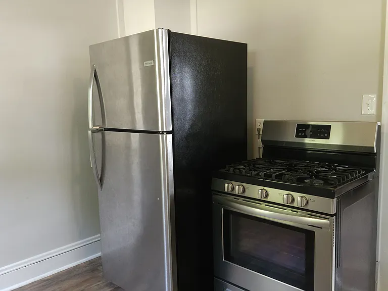 614 Sanford Ave — Photo 11