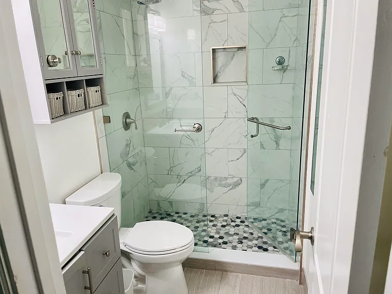 2100 NE 38th St #142 — Photo 19