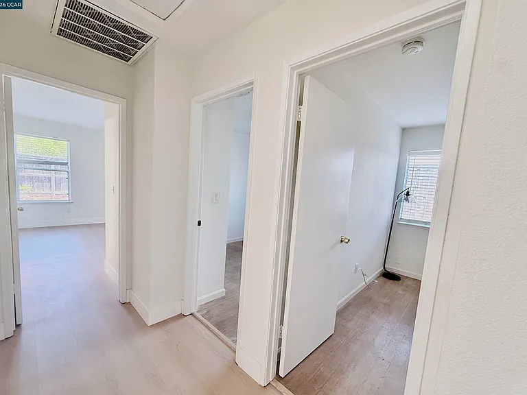 1746 Highland Cir — Photo 19