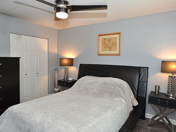 3rd image of 140 W Wood St Unit 119