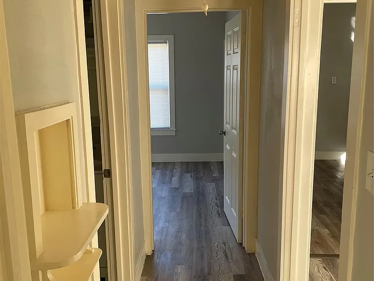 705 Cincinnati St — Photo 6