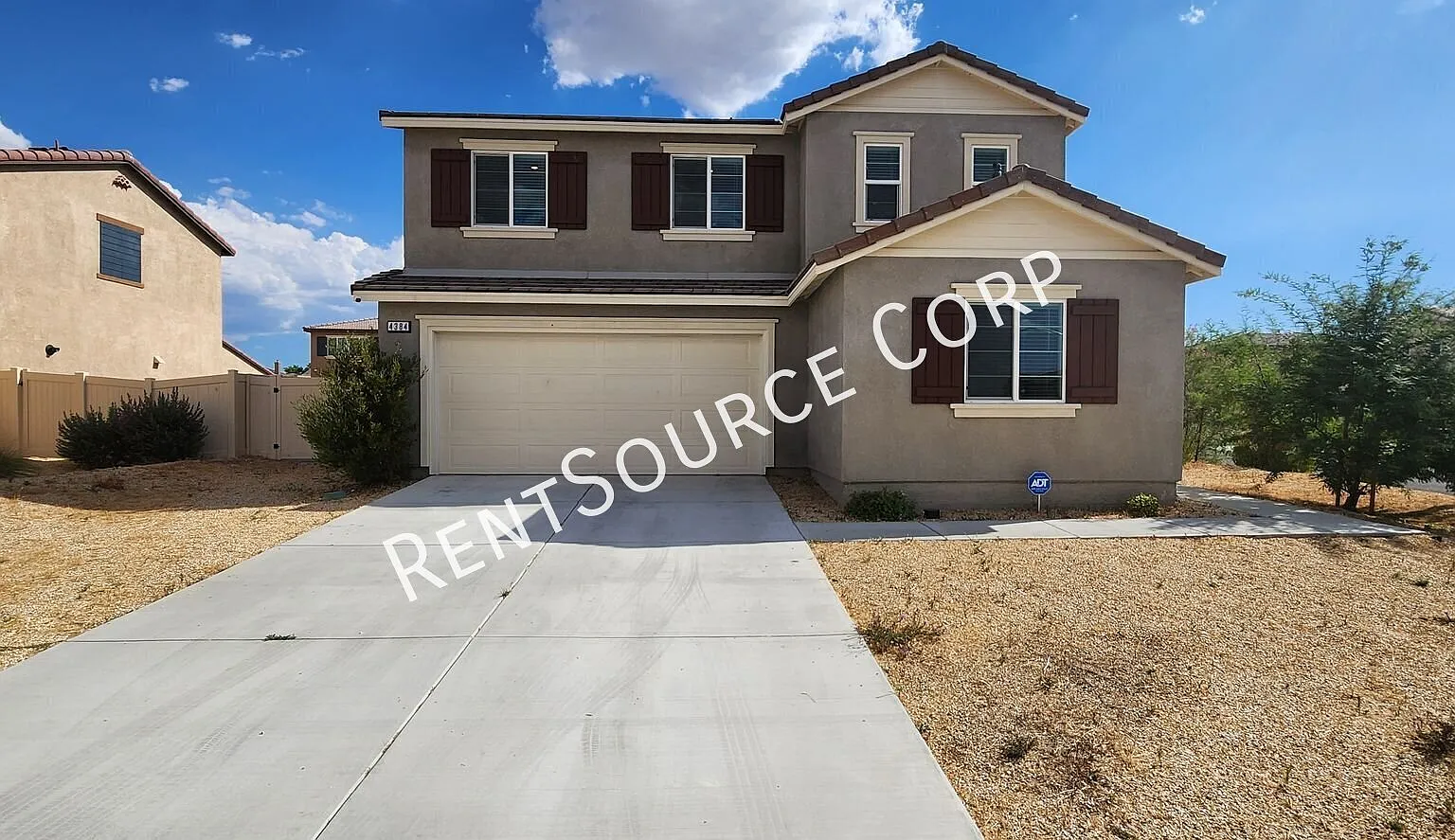 4 Bedroom, 2 Bath for Rent in Lancaster — Photo 1