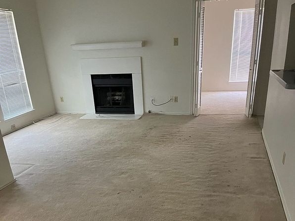 1700 Amelia Ct APT 526