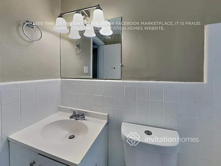 2401 Jamaica Dr — Photo 16