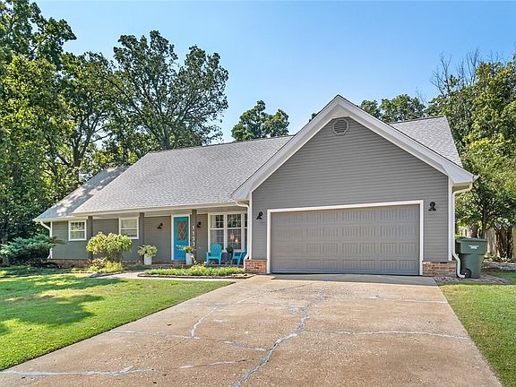 5th image of 1153 E Glenn Ln