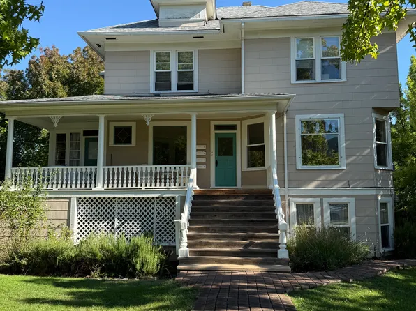 192 Van Ness Ave #4, Ashland, OR 97520