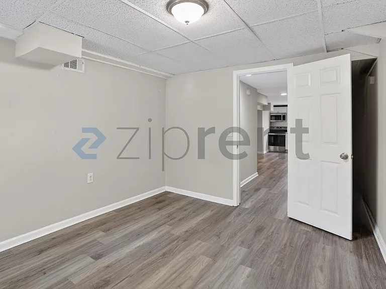 586 Oakside Dr SW #B — Photo 17