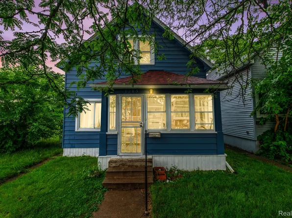 3205 Belmont St, Hamtramck, MI 48212