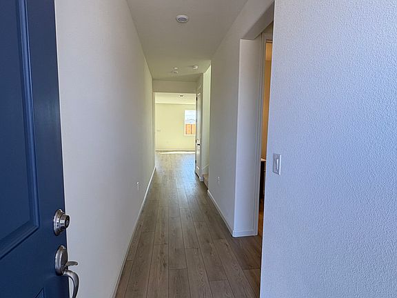2nd image of 2830 Sunbeam Ln