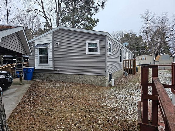 2nd image of 2170 Jack Pine Dr
