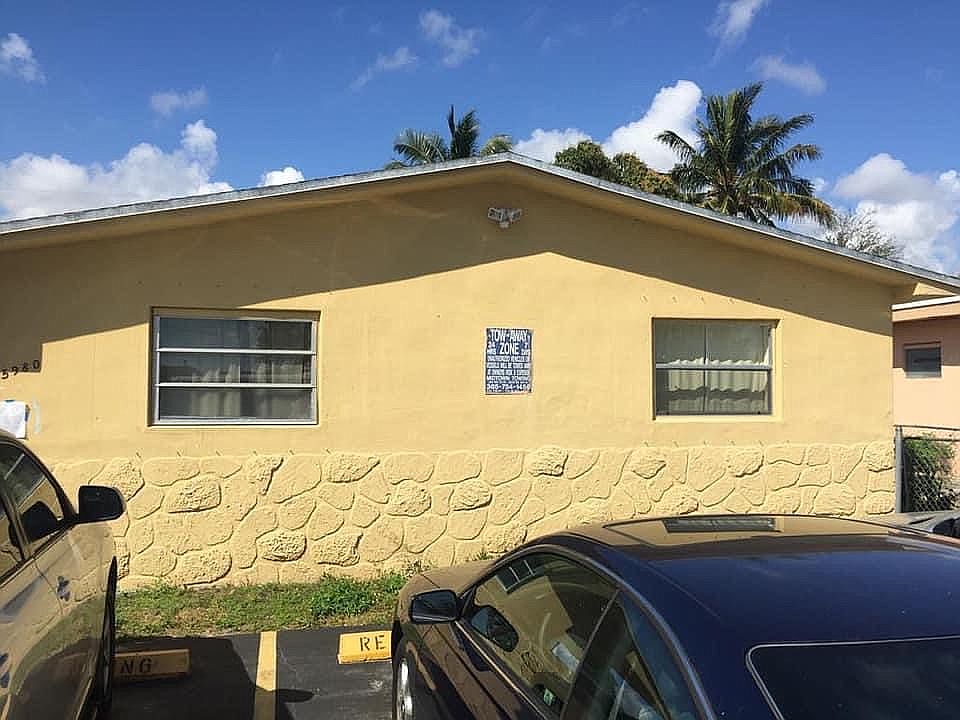 2nd image of 15980 NE 19th Pl