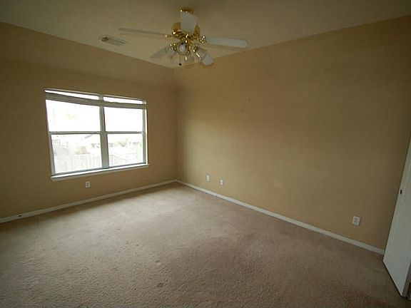 5th image of 12023 Sweet Hall Ln