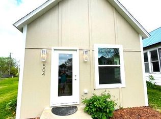 504 6th St, Monett, MO 65708