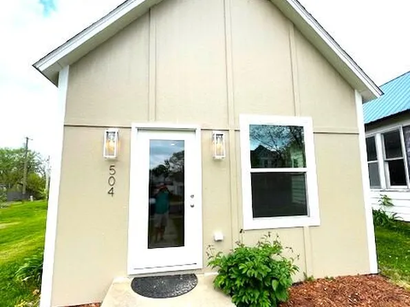 504 6th Street, Monett, MO 65708