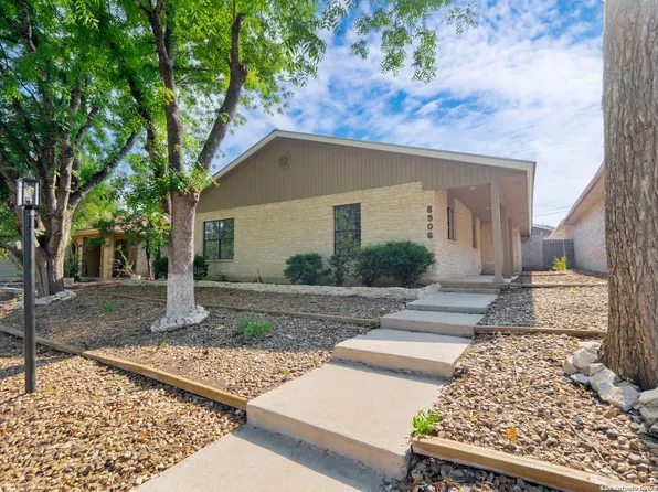 8906 Willmon Way, Windcrest, TX 78239