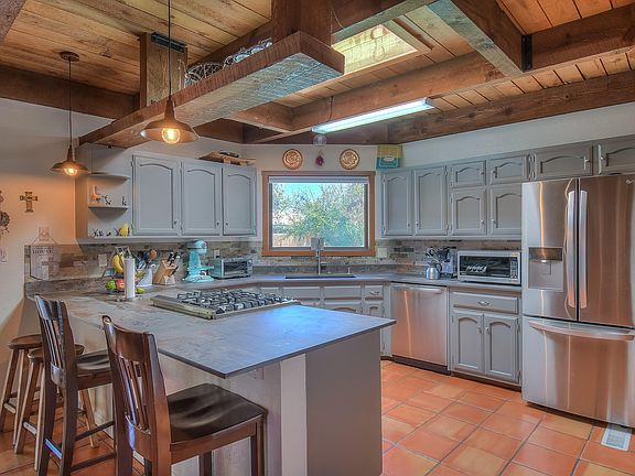 2nd image of 3129 Don Quixote Dr NW