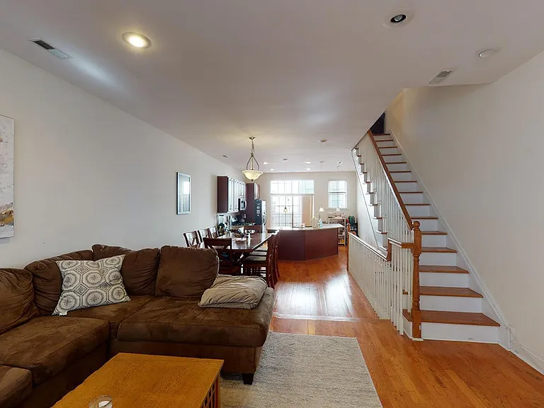 1007 S Dorrance St — Photo 6